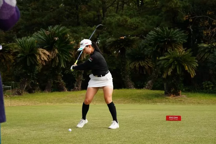 小祝さくらのドライバースイング連続写真【2021年JLPGAツアーチャンピオンシップリコーカップ】