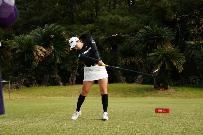 小祝さくらのドライバースイング連続写真【2021年JLPGAツアーチャンピオンシップリコーカップ】