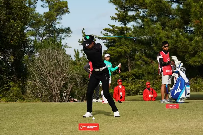 原英莉花のドライバースイング連続写真【2021年JLPGAツアーチャンピオンシップリコーカップ】