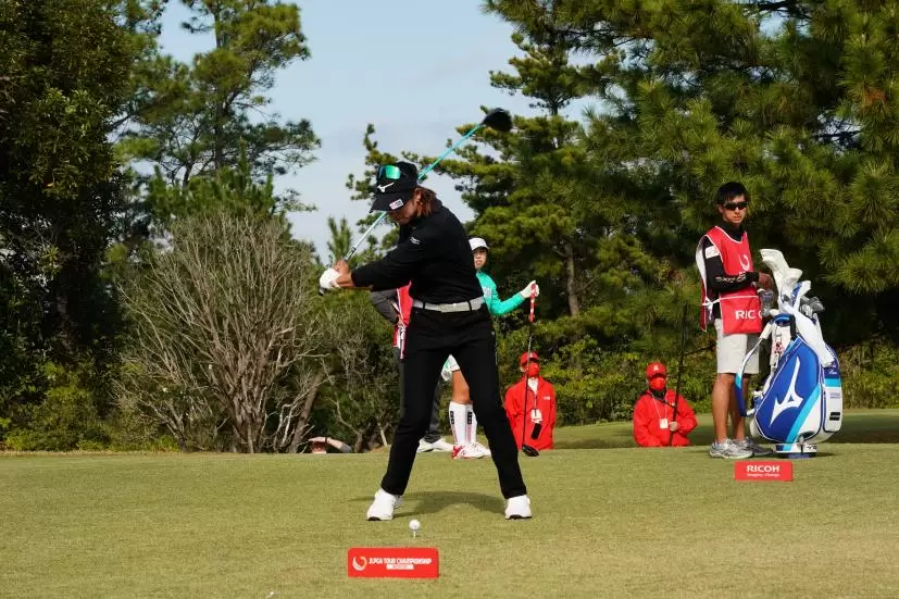 原英莉花のドライバースイング連続写真【2021年JLPGAツアーチャンピオンシップリコーカップ】