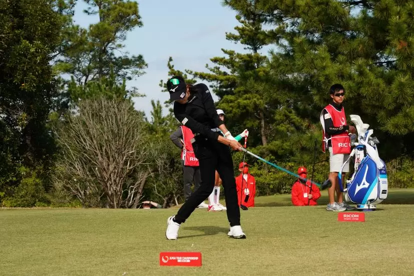 原英莉花のドライバースイング連続写真【2021年JLPGAツアーチャンピオンシップリコーカップ】
