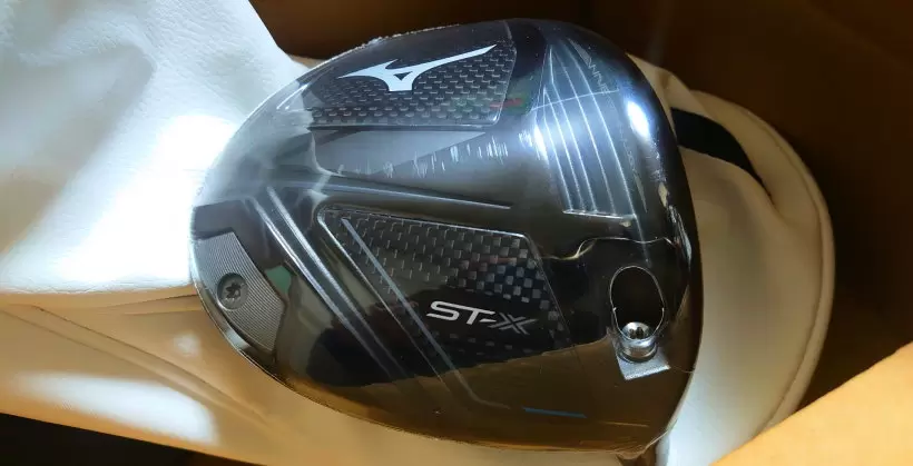 ミズノ『ST-X 220 ドライバー』