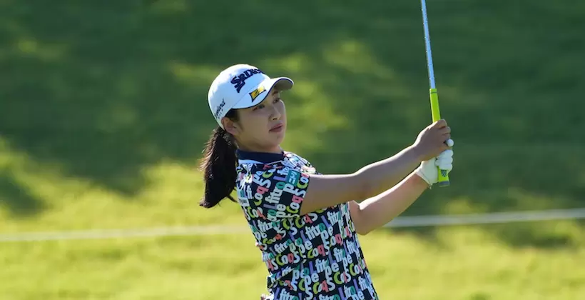小祝さくらのパッティングストローク連続写真【2021日本女子オープン】