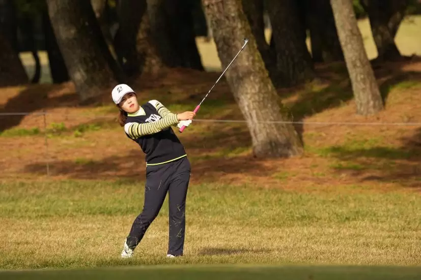 古江彩佳のウェッジスイング連続写真【2021年JLPGAツアーチャンピオンシップリコーカップ】