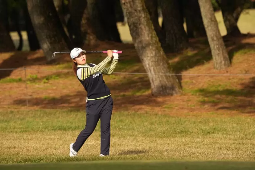 古江彩佳のウェッジスイング連続写真【2021年JLPGAツアーチャンピオンシップリコーカップ】