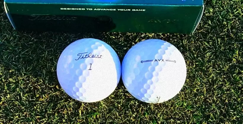 タイトリスト AVX ボール