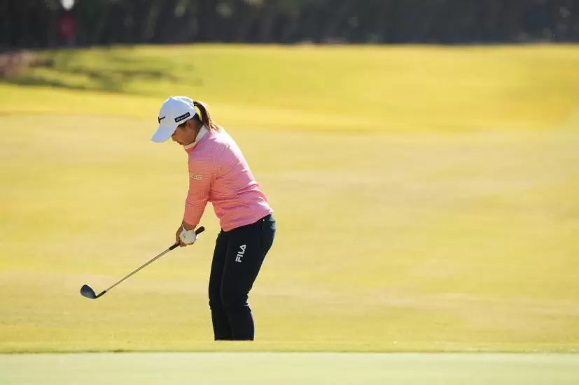 西郷真央のウェッジスイング（アプローチ）連続写真【2021年JLPGAツアーチャンピオンシップリコーカップ】