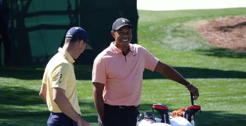 談笑するタイガー・ウッズ