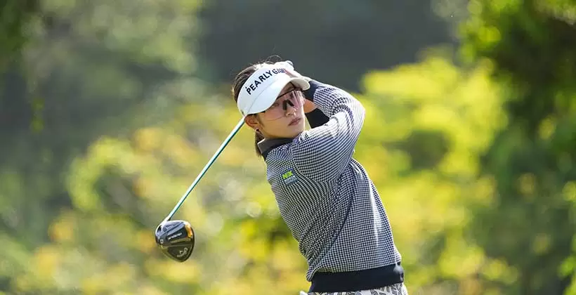 原英莉花のドライバースイング（後方）連続写真【2022年ダイキンオーキッドレディスゴルフトーナメント】