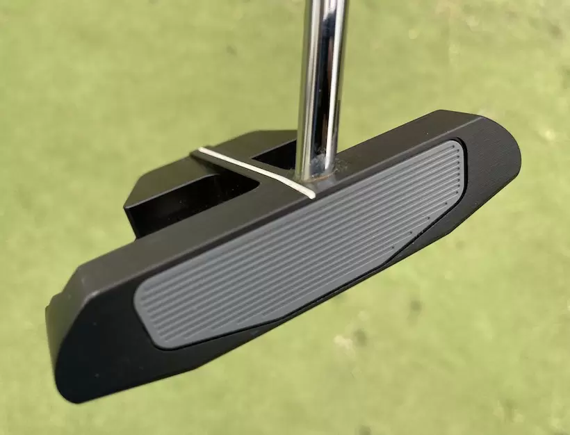 アームロック式パター