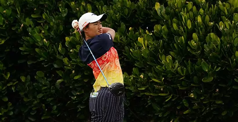 野澤真央のドライバースイング(斜め前方)連続写真【2022年ダイキンオーキッドレディスゴルフトーナメント】