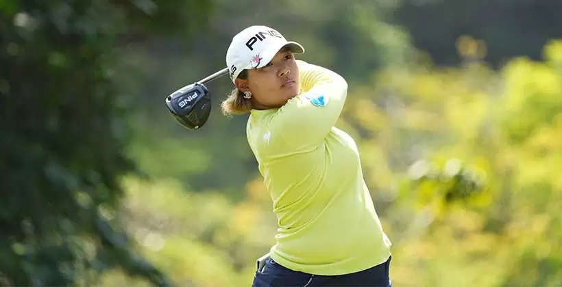 鈴木愛のドライバースイング（後方）連続写真【2022年ダイキンオーキッドレディスゴルフトーナメント】