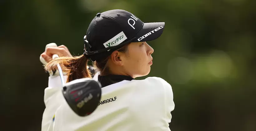 全英女子オープンで3日目を終えて2位タイにつけた渋野日向子