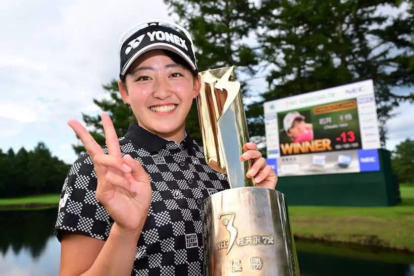 NEC軽井沢72ゴルフトーナメントで優勝を果たした岩井千怜