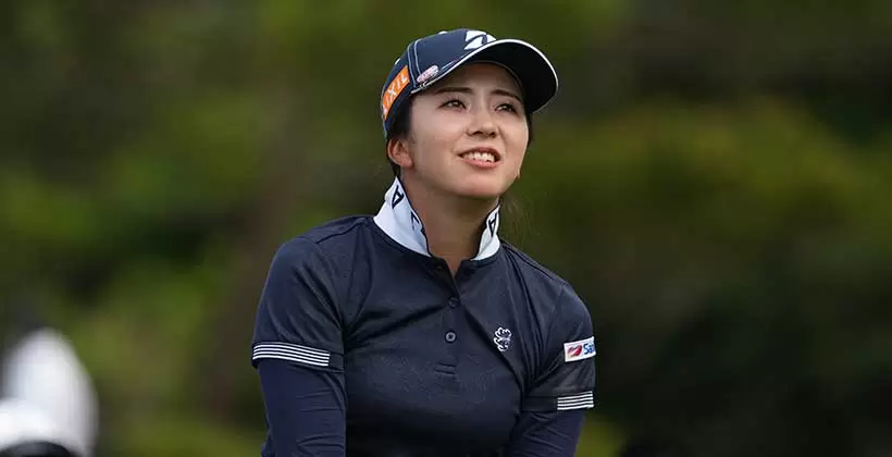 堀琴音のウェッジスイング(アプローチ)連続写真【2022年ダイキンオーキッドレディスゴルフトーナメント】