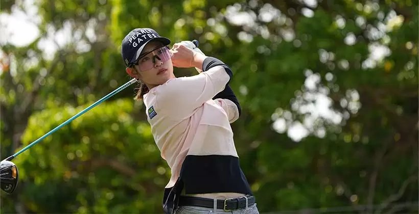 原英莉花のドライバースイング(後方)連続写真【2022年ダイキンオーキッドレディスゴルフトーナメント】
