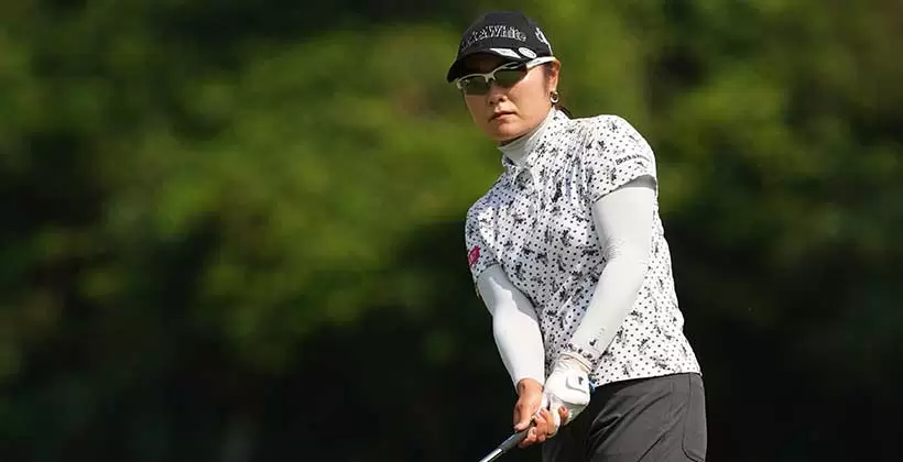 藤田さいきのウェッジスイング(アプローチ)連続写真【2022年ダイキンオーキッドレディスゴルフトーナメント】