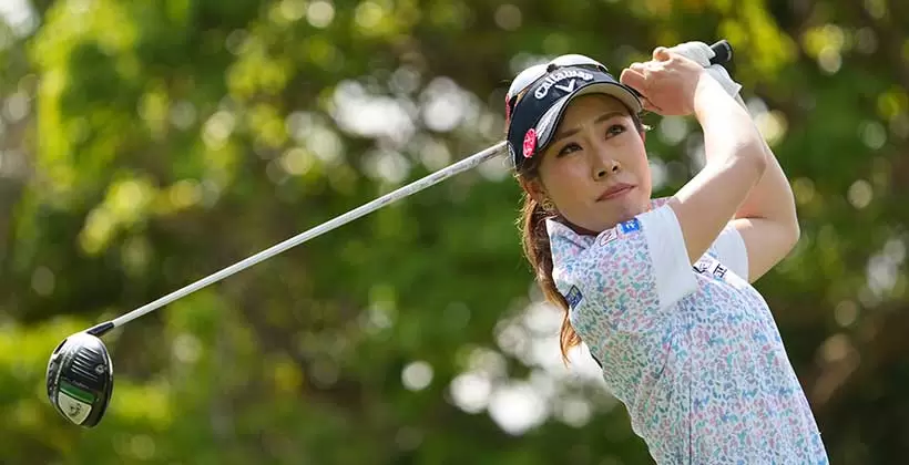 木村彩子のドライバースイング（後方）連続写真【2022年ダイキンオーキッドレディスゴルフトーナメント】