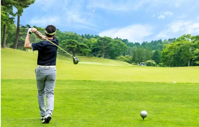 ゴルフ場,スイング