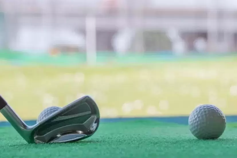 アイアン,ゴルフ練習場