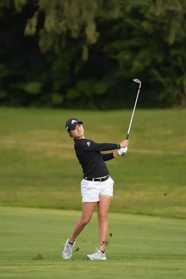 森田遥のウェッジスイング（斜め前方）連続写真【2022年ダイキンオーキッドレディスゴルフトーナメント】