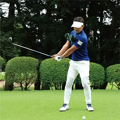 ゴルフクラブは「カラダで振る？腕で振る？どっちがいいの？」