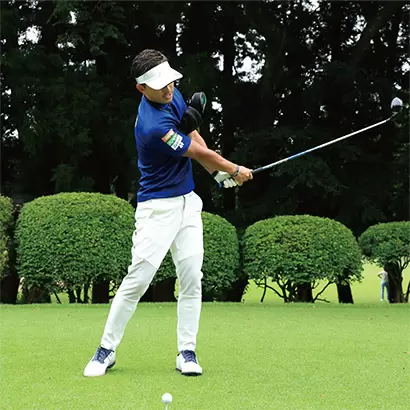 ゴルフクラブは「カラダで振る？腕で振る？どっちがいいの？」