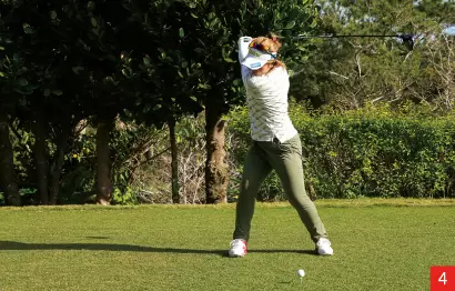 山下美夢有のスイング