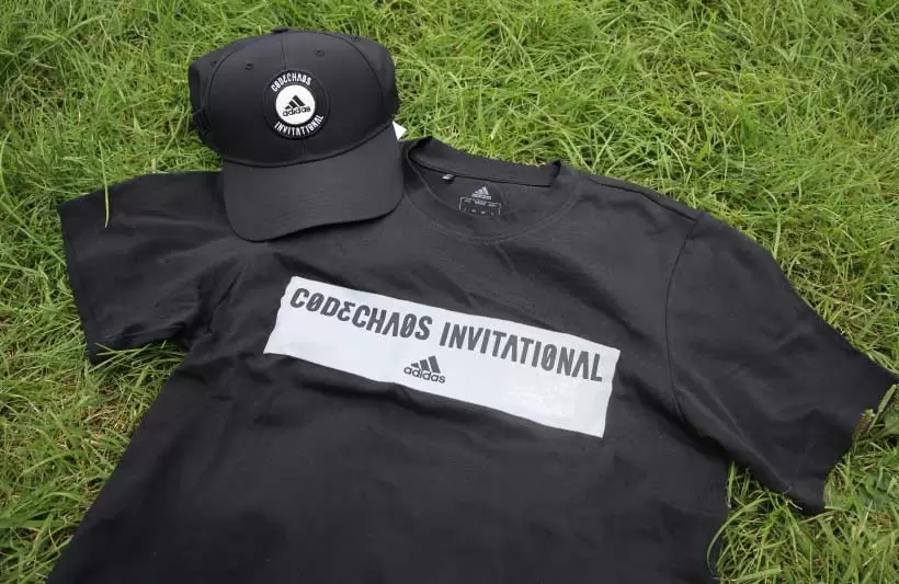 CODECHAOS INVITATIONALオリジナルのTシャツとキャップ