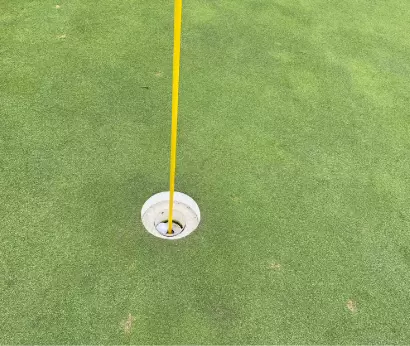 通常のカップの3倍のサイズになったデカカップホール