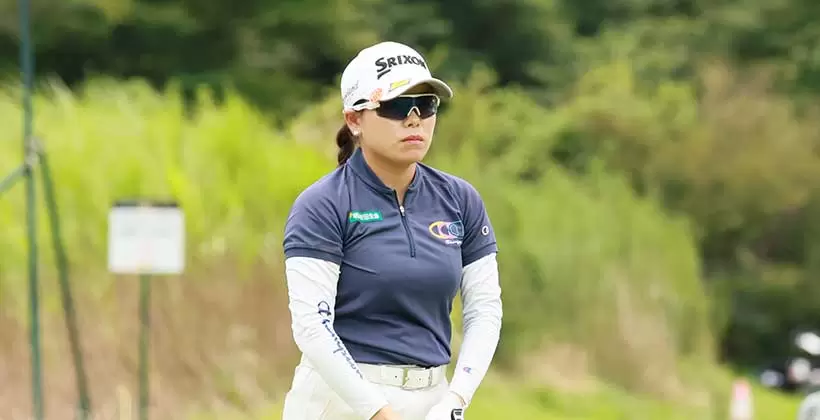 勝みなみのアイアンスイング(斜め前方)連続写真【CATレディス2022】