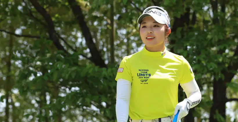 佐久間朱莉のアイアンスイング