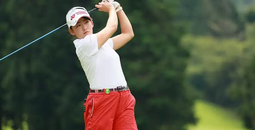 岩井千怜のドライバースイング（正面）連続写真【CATレディス2022】