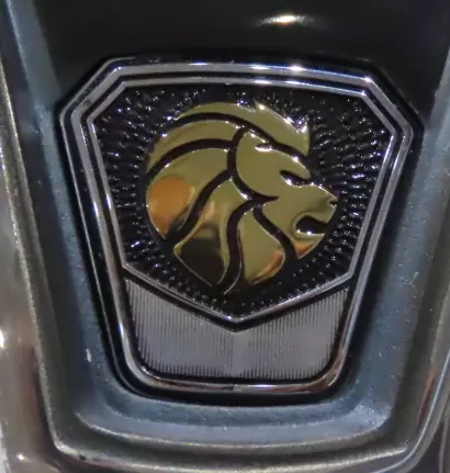 GLORE,ソールにはライオンのマーク