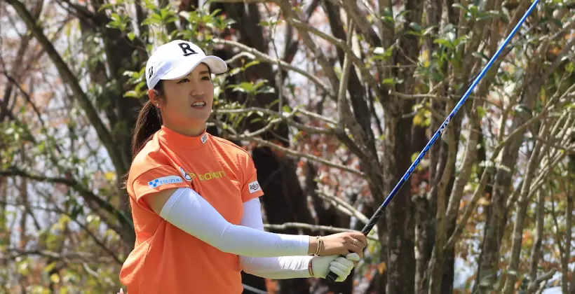 稲見萌寧のドライバースイング連続写真