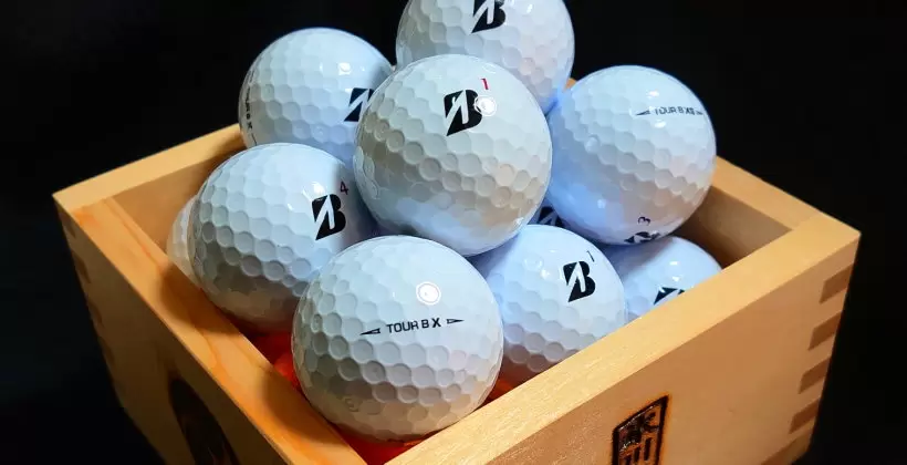 ゴルフボール