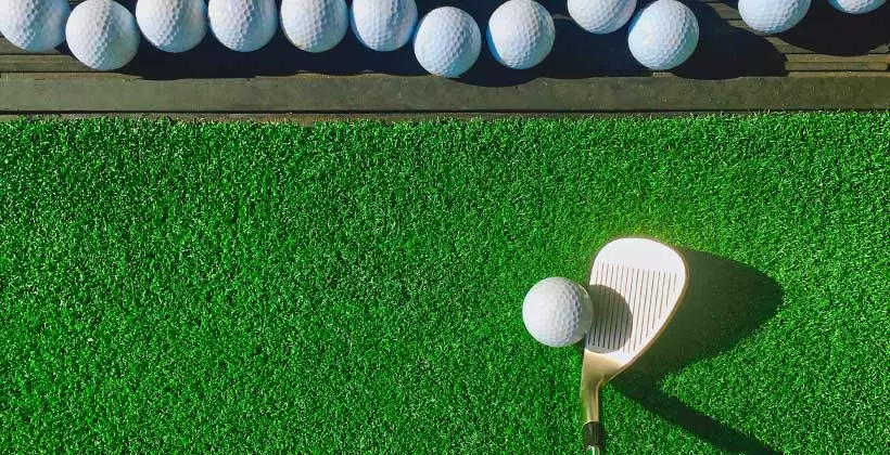 アイアン、ゴルフボール