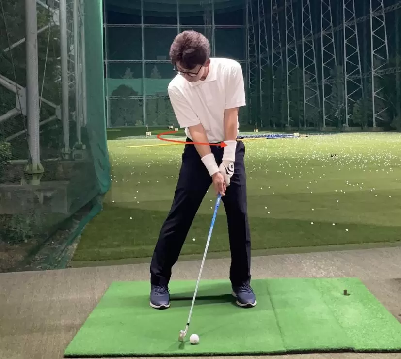 ゴルフ,スイング,体重移動