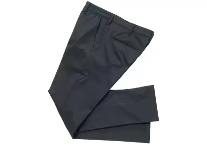 EDWIN,スリムテーパードシルエットのパンツ