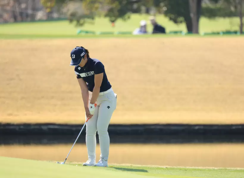 渡邉彩香のウェッジスイング