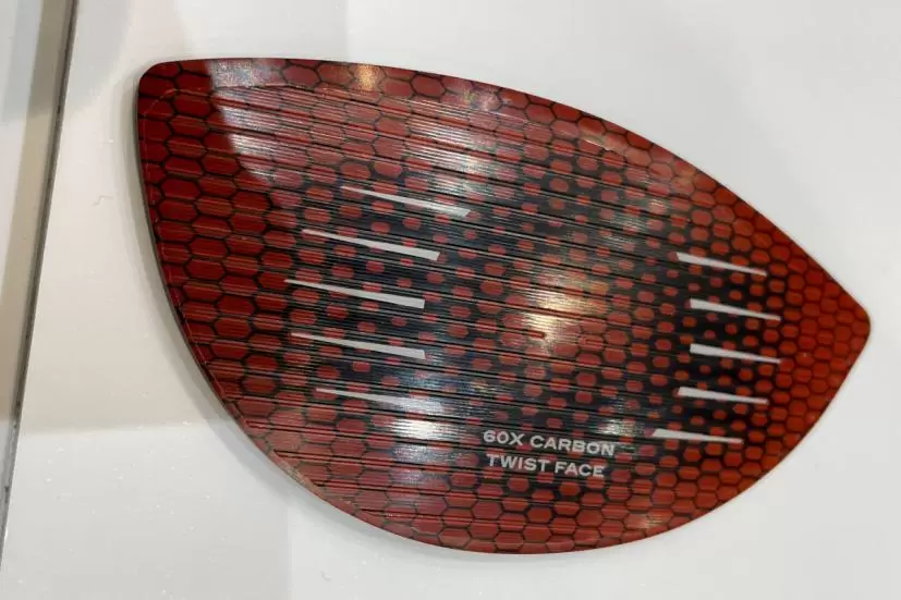 テーラーメイドのステルスのカーボンフェース