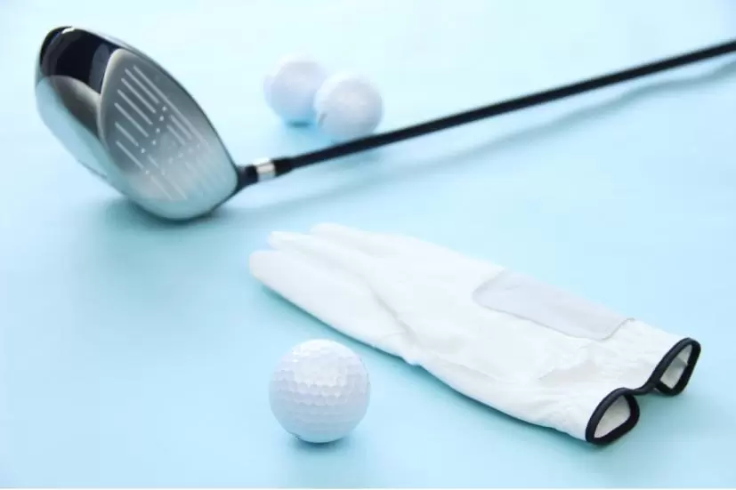 ゴルフドライバー,ボール,グローブ