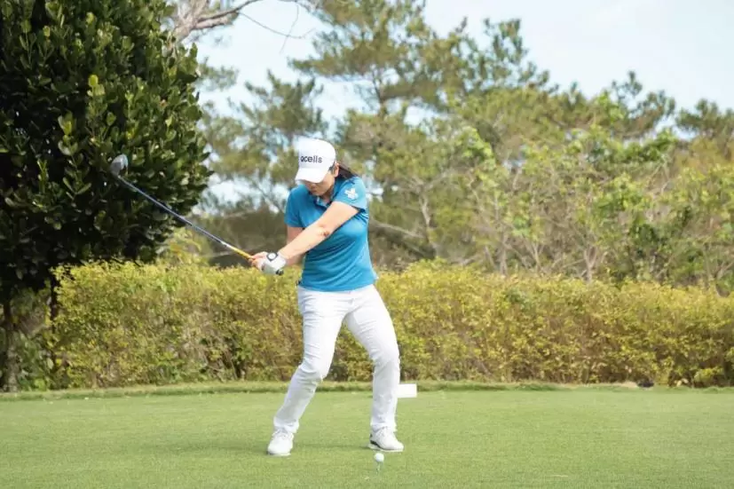 イ・ミニョンのドライバースイング