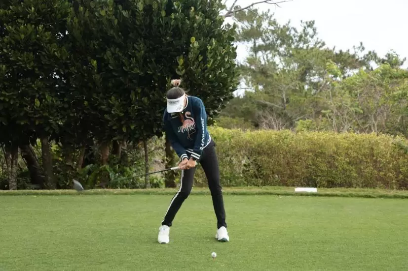 エイミーコガのドライバースイング