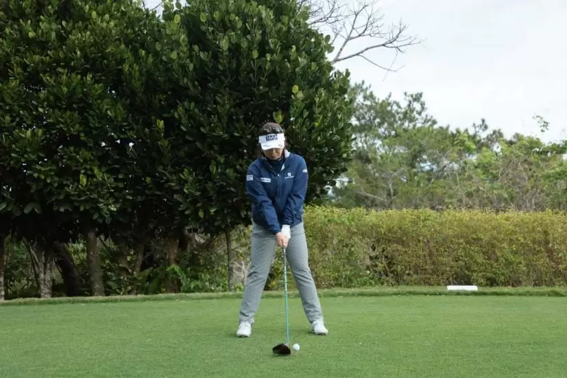 吉田弓美子のドライバースイング