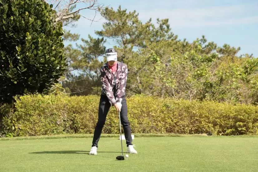 原英莉花のドライバースイング