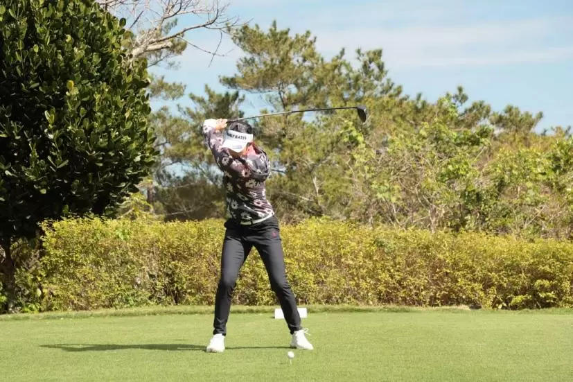 原英莉花のドライバースイング