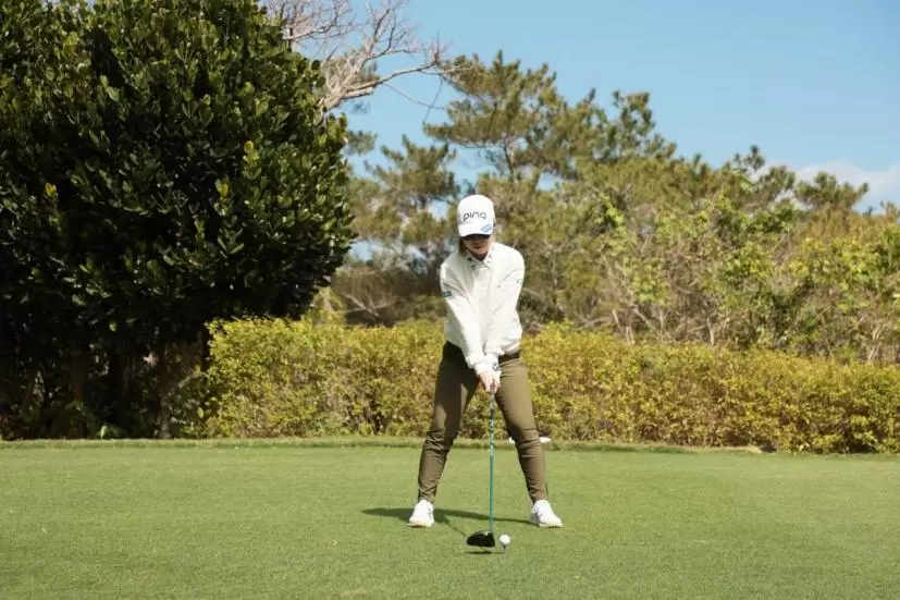 上野菜々子のドライバースイング