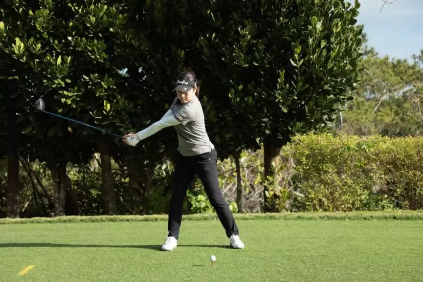 仲宗根澄香のドライバースイング