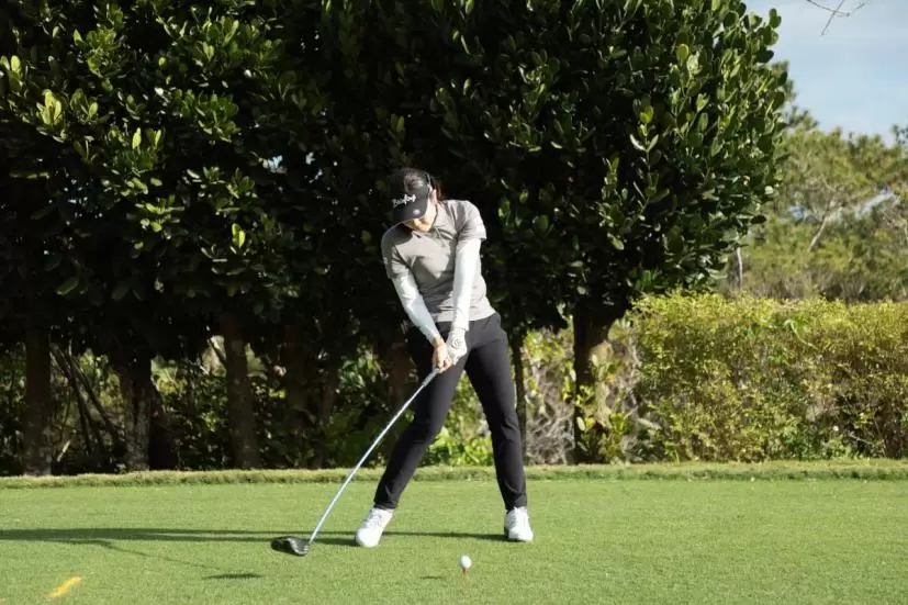 仲宗根澄香のドライバースイング